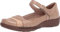 Clarks mulheres areia couro sintético combi feminino cora abby mary jane flat clarks RJZRN2276 areia couro sintético combi
