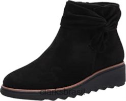 Clarks mulheres bota feminina de camurça preta com debrum castanho escuro clarks sharon salon RJZRN1523 camurça preta com debrum castanho escuro